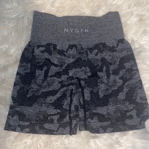 NVGTN CAMO SHORT